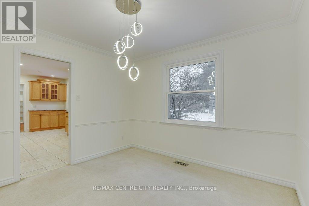 37 Westmorland Road, London South, Ontario  N6J 3N4 - Photo 11 - X12677282