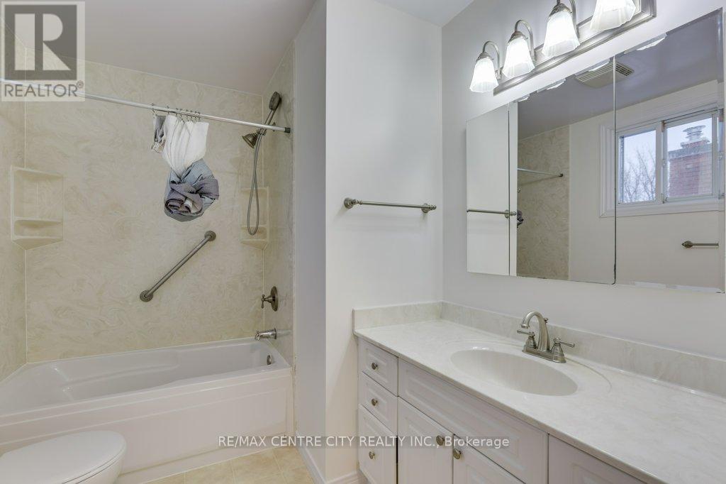 37 Westmorland Road, London South, Ontario  N6J 3N4 - Photo 32 - X12677282