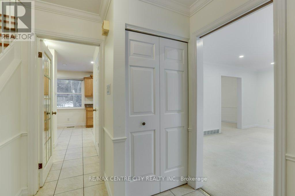 37 Westmorland Road, London South, Ontario  N6J 3N4 - Photo 6 - X12677282