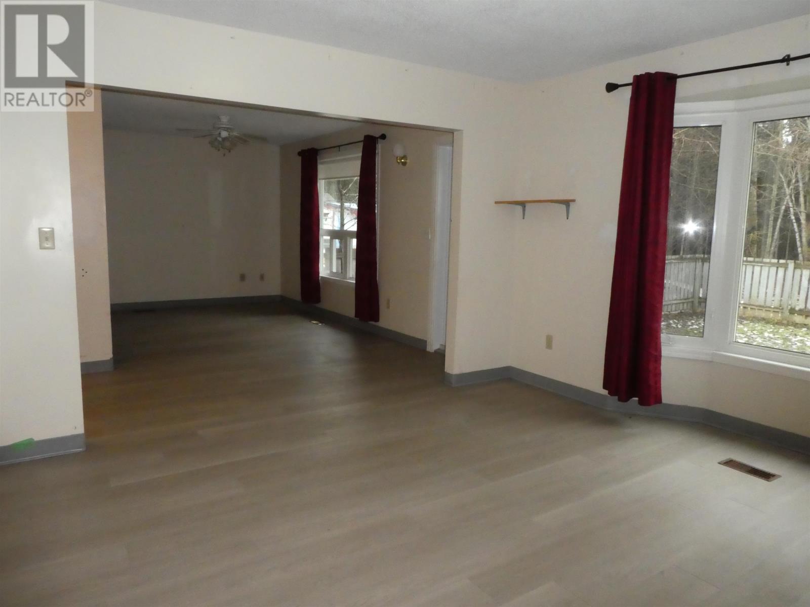 305 Clarke Ave Se, Geraldton, Ontario  P0T 1M0 - Photo 5 - TB253618