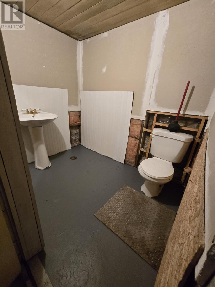 439 Syndicate Ave N, Thunder Bay, Ontario  P7C 3W9 - Photo 32 - TB2600030