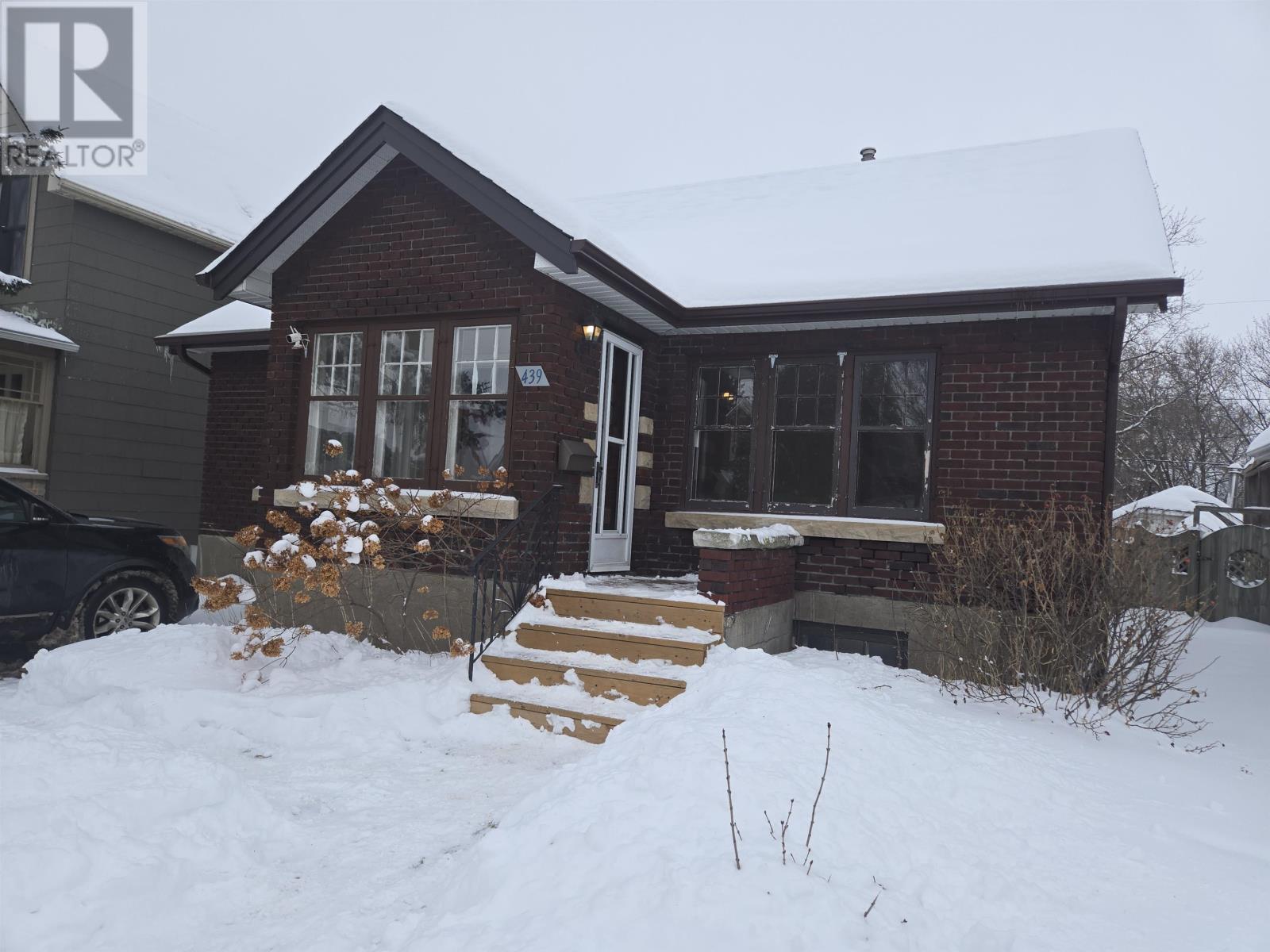 439 Syndicate Ave N, Thunder Bay, Ontario  P7C 3W9 - Photo 2 - TB2600030