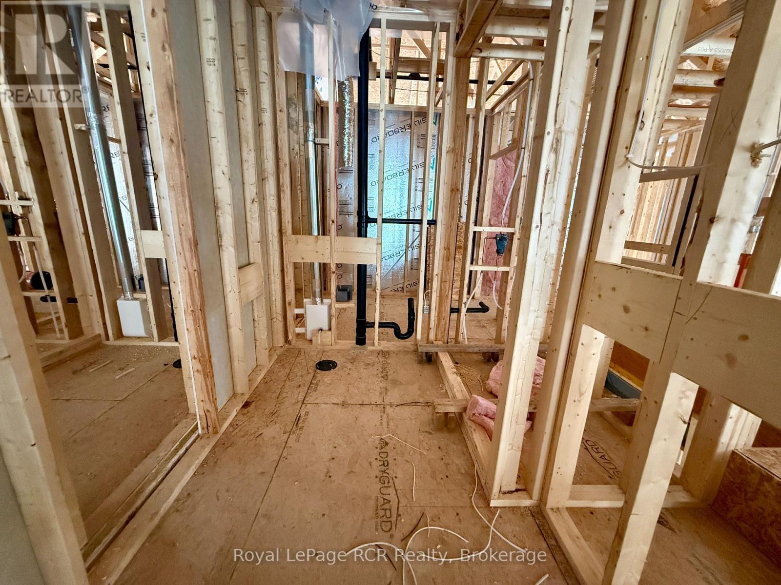 Unit A - 88 Griffith Street, Brockton, Ontario N0G 2V0 - Photo 17 - X12466889