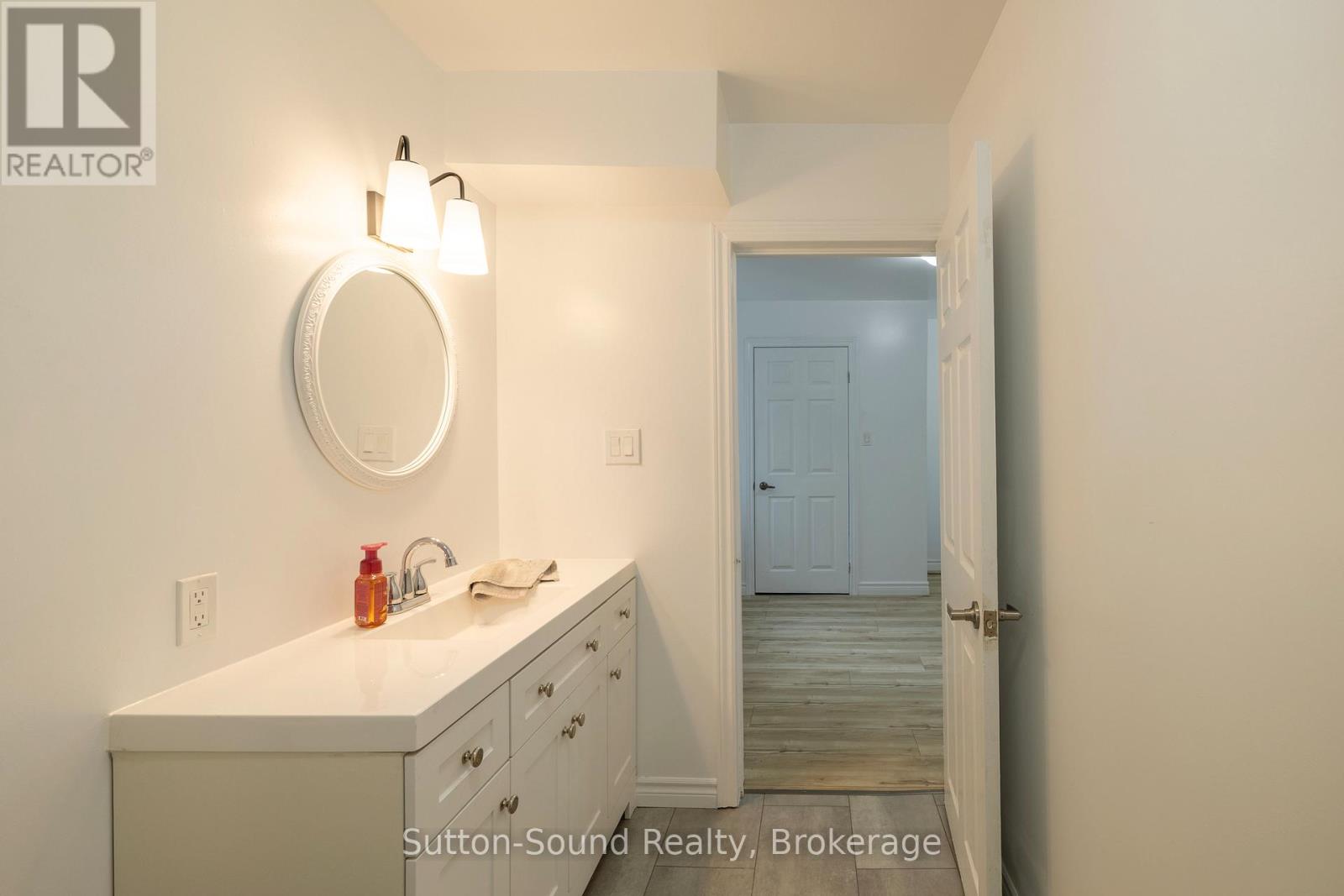 318777 Grey Road 1 Road, Georgian Bluffs, Ontario  N4K 5N4 - Photo 21 - X12570822