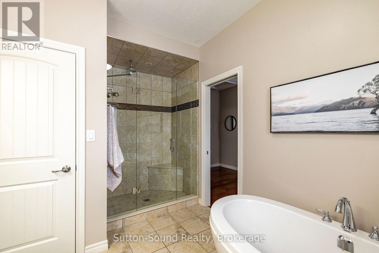 905 27th Street W, Georgian Bluffs, Ontario  N4K 6V5 - Photo 19 - X12675810