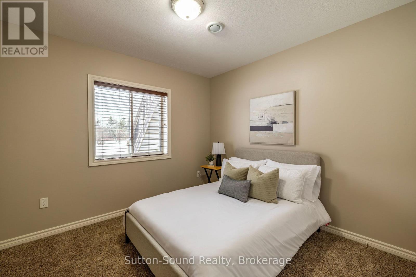 905 27th Street W, Georgian Bluffs, Ontario  N4K 6V5 - Photo 27 - X12675810