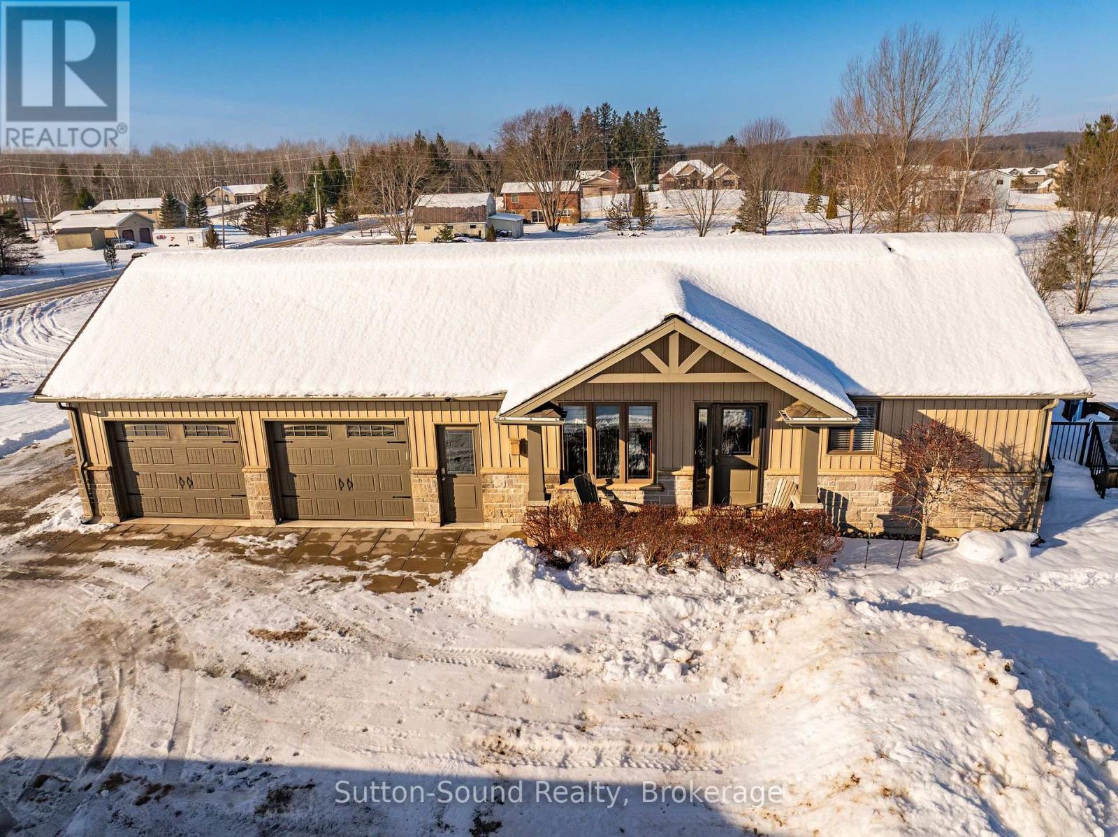 905 27th Street W, Georgian Bluffs, Ontario  N4K 6V5 - Photo 32 - X12675810