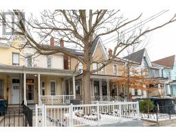 205 MARKHAM STREET, Toronto, Ontario