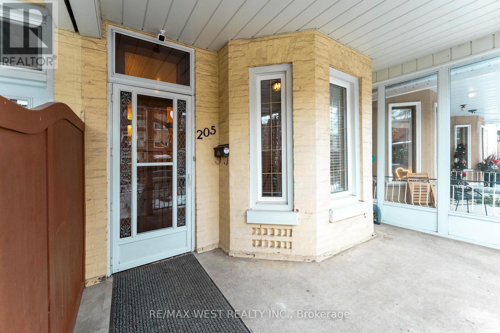 205 Markham Street, Toronto, Ontario  M6J 2G7 - Photo 2 - C12638558