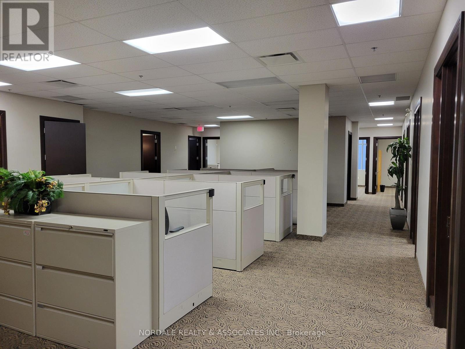 200 - 331 Cityview Boulevard, Vaughan (Vellore Village), Ontario  L4H 3M3 - Photo 11 - N12407350