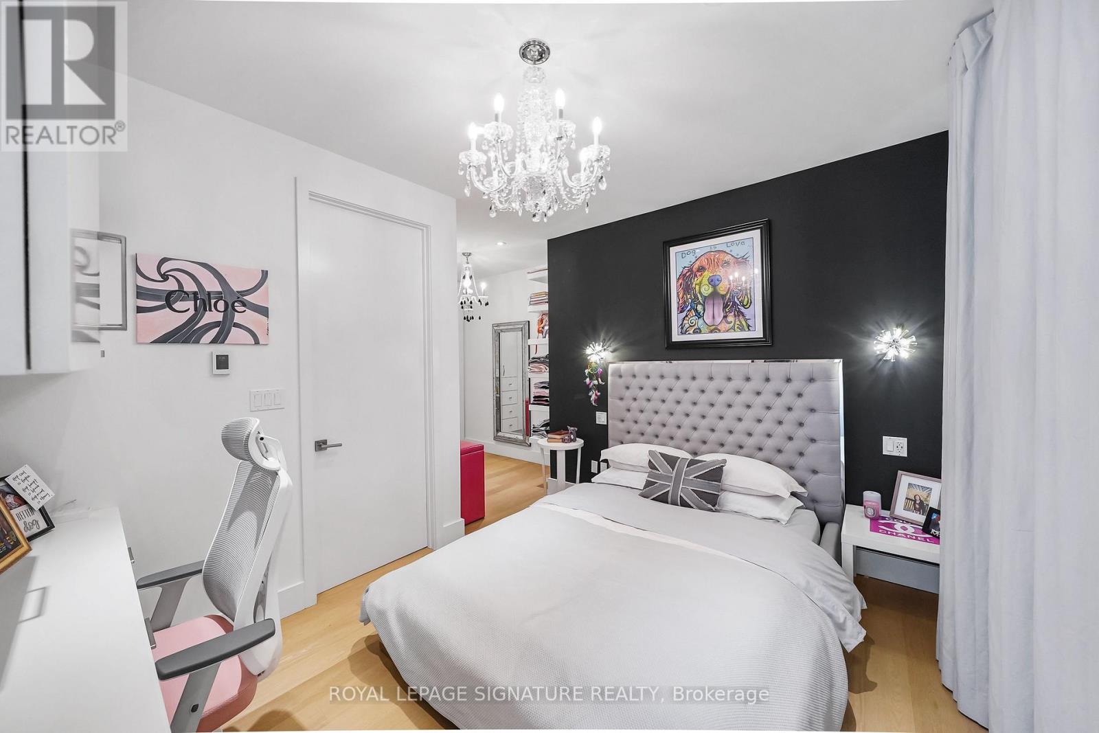 17 Nesbitt Drive, Toronto, Ontario  M4W 2G2 - Photo 20 - C12677234