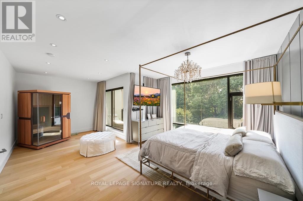 17 Nesbitt Drive, Toronto, Ontario  M4W 2G2 - Photo 21 - C12677234