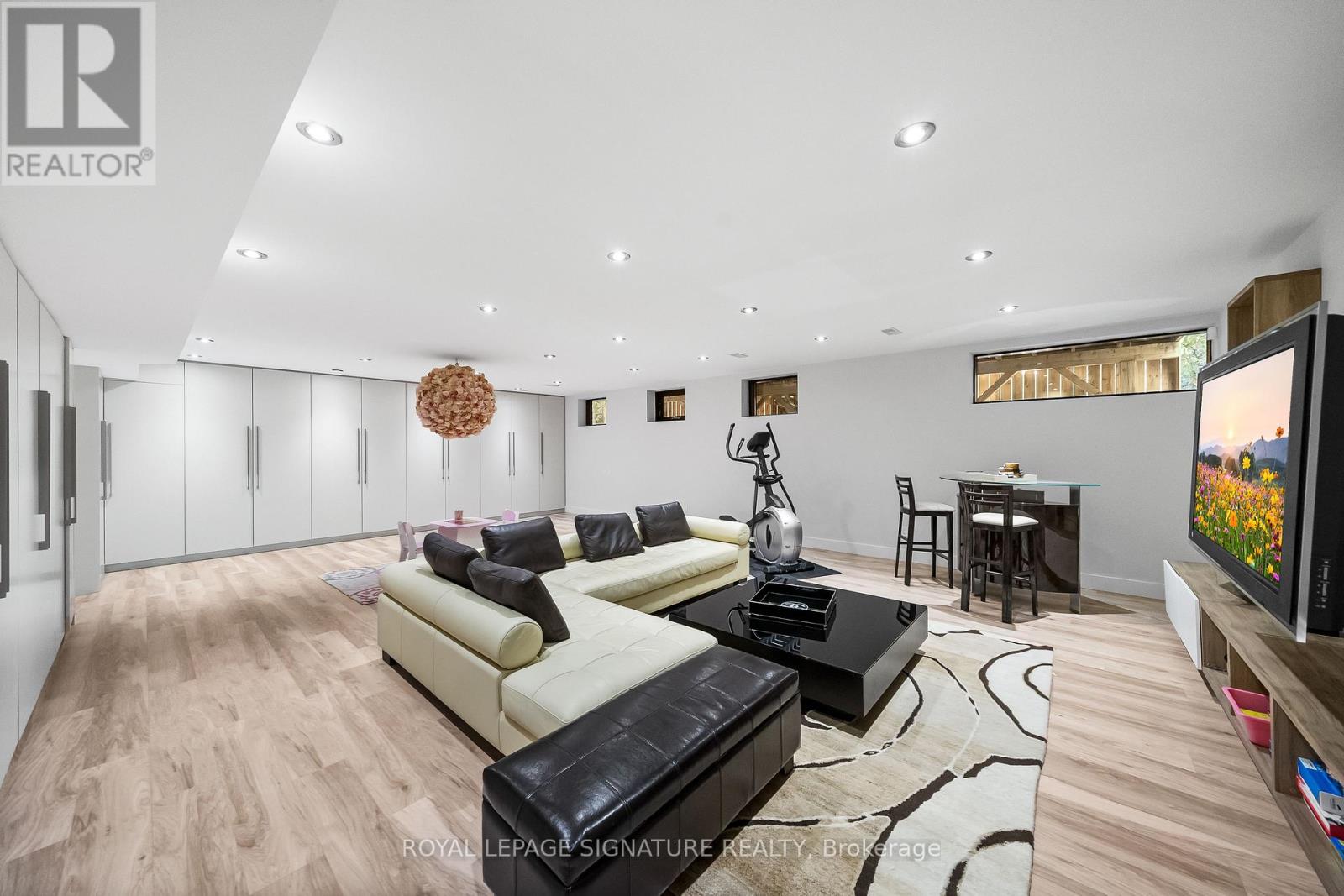 17 Nesbitt Drive, Toronto, Ontario  M4W 2G2 - Photo 29 - C12677234