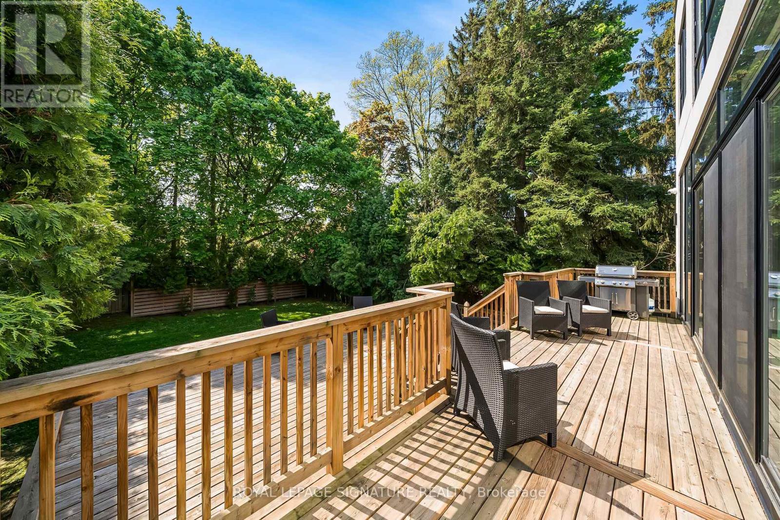 17 Nesbitt Drive, Toronto, Ontario  M4W 2G2 - Photo 38 - C12677234