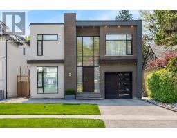 17 NESBITT DRIVE, Toronto, Ontario