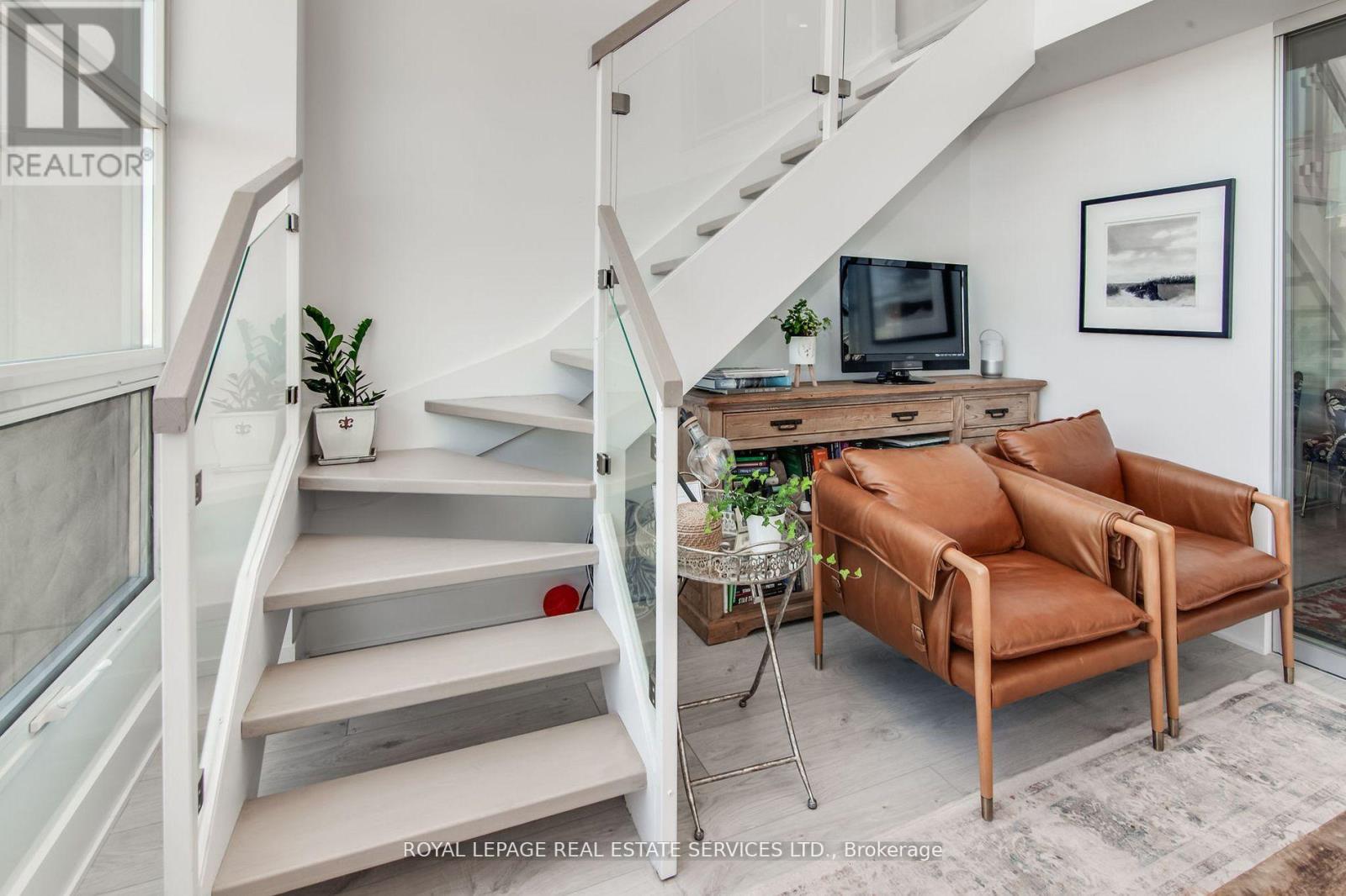 906 - 111 St Clair Avenue W, Toronto, Ontario  M4V 1N5 - Photo 12 - C12677270