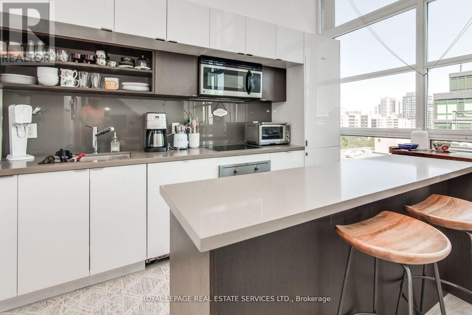 906 - 111 St Clair Avenue W, Toronto, Ontario  M4V 1N5 - Photo 7 - C12677270