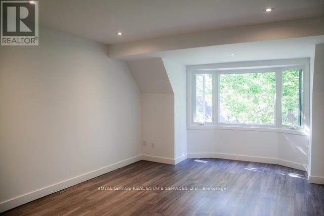 55 Longboat Avenue, Toronto, Ontario  M5A 4C9 - Photo 12 - C12677316