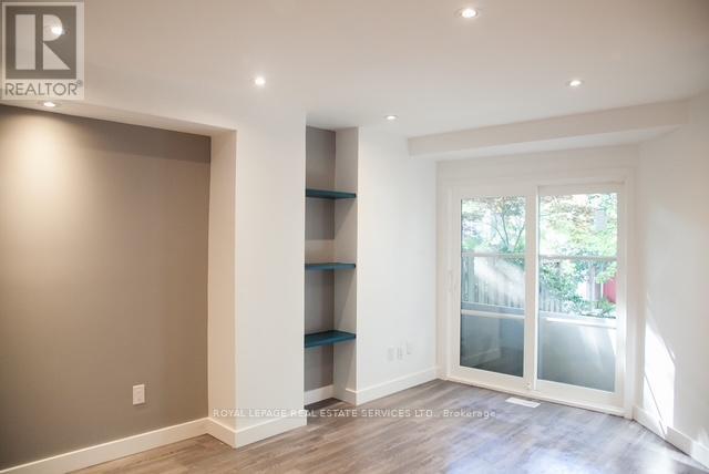 55 Longboat Avenue, Toronto, Ontario  M5A 4C9 - Photo 4 - C12677316