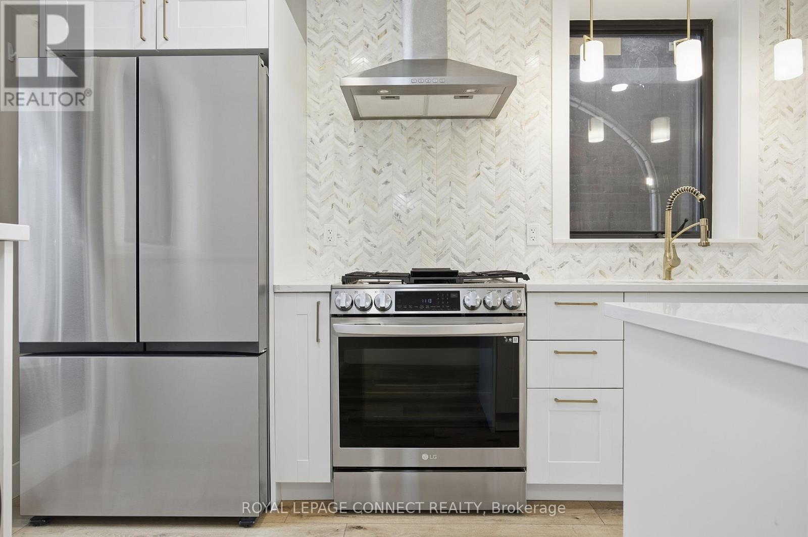 16 Rosemount Avenue, Toronto, Ontario  M6H 2M1 - Photo 18 - C12677398