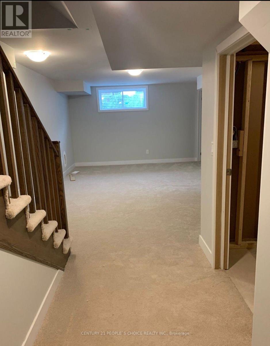 1103 Thompson Drive, Oshawa, Ontario  L1L 0V5 - Photo 4 - E12677346