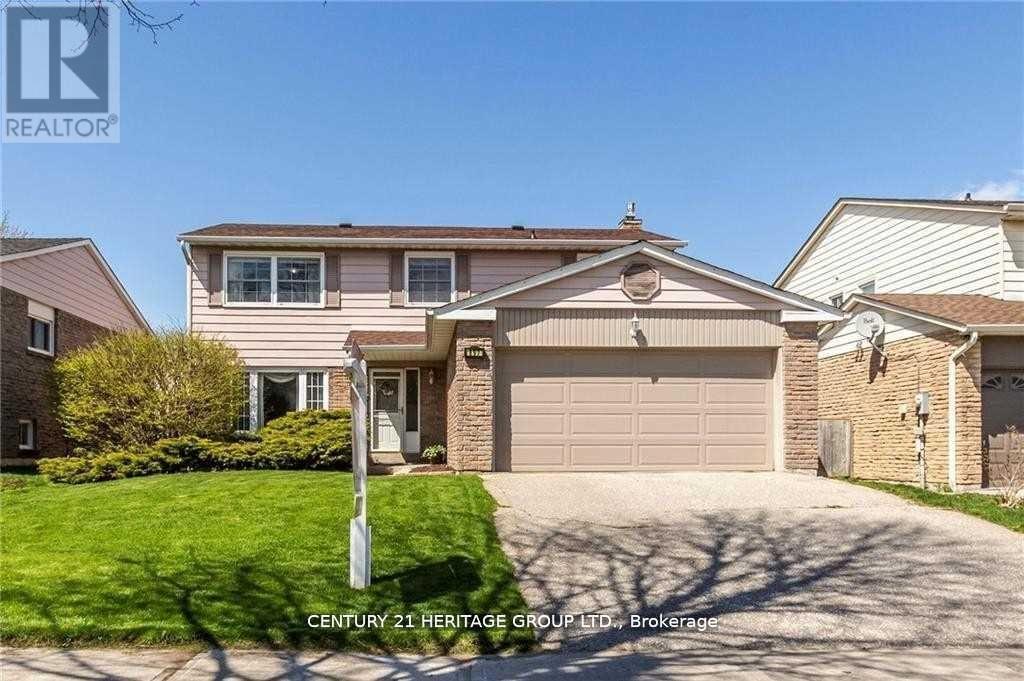 897 Caldwell Street, Newmarket, Ontario  L3Y 5R8 - Photo 1 - N12677256