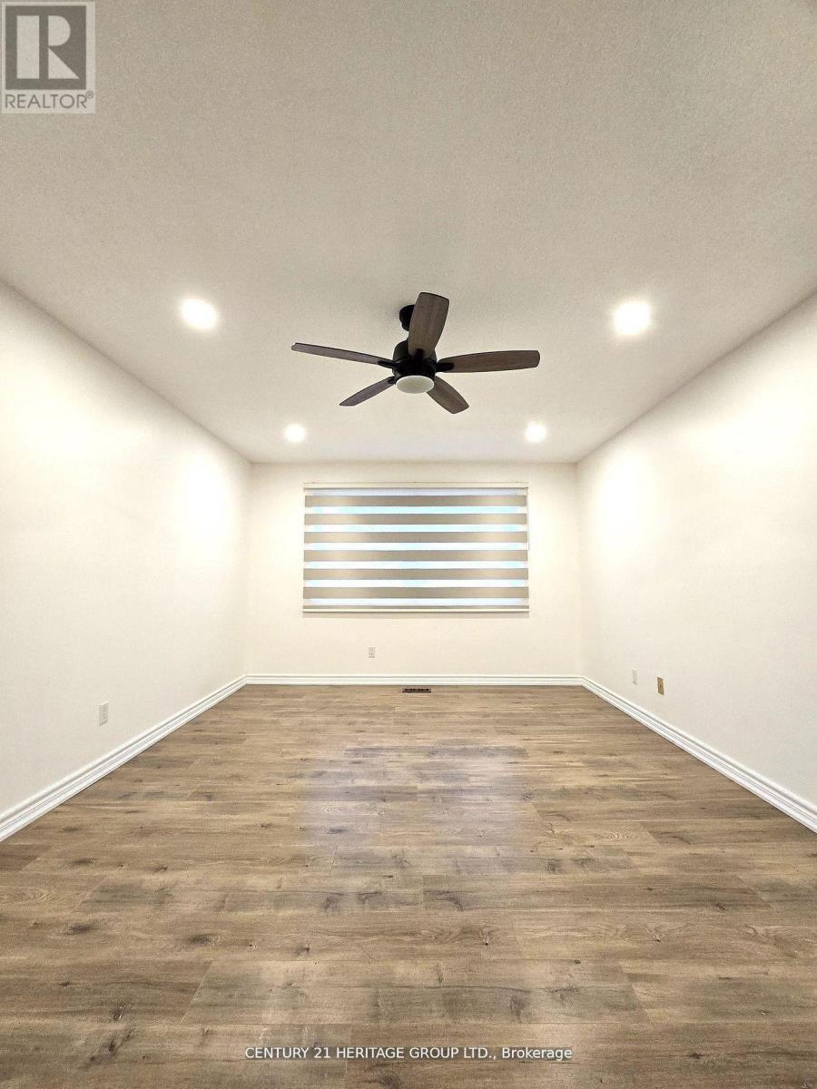 897 Caldwell Street, Newmarket, Ontario  L3Y 5R8 - Photo 19 - N12677256