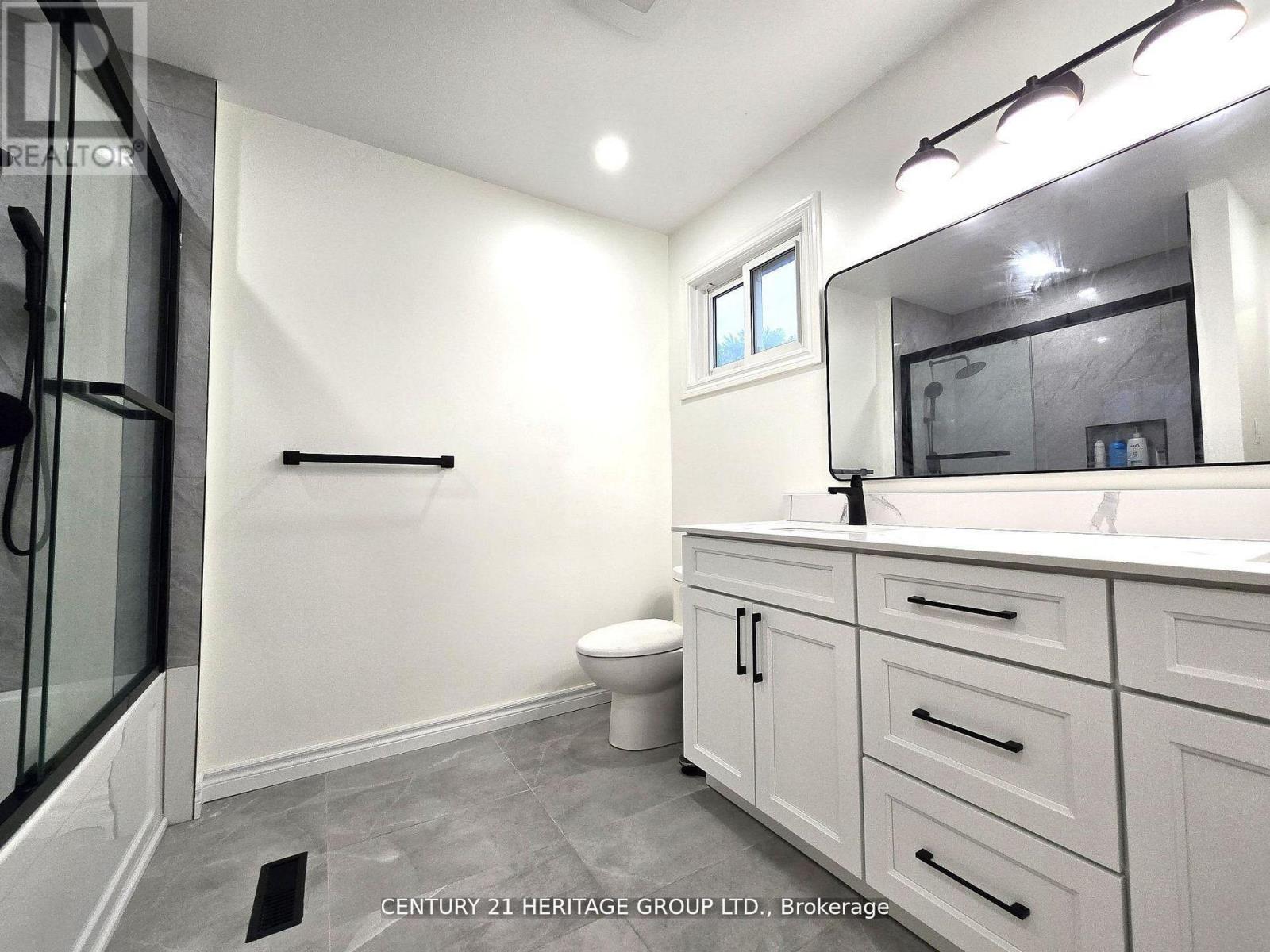 897 Caldwell Street, Newmarket, Ontario  L3Y 5R8 - Photo 26 - N12677256