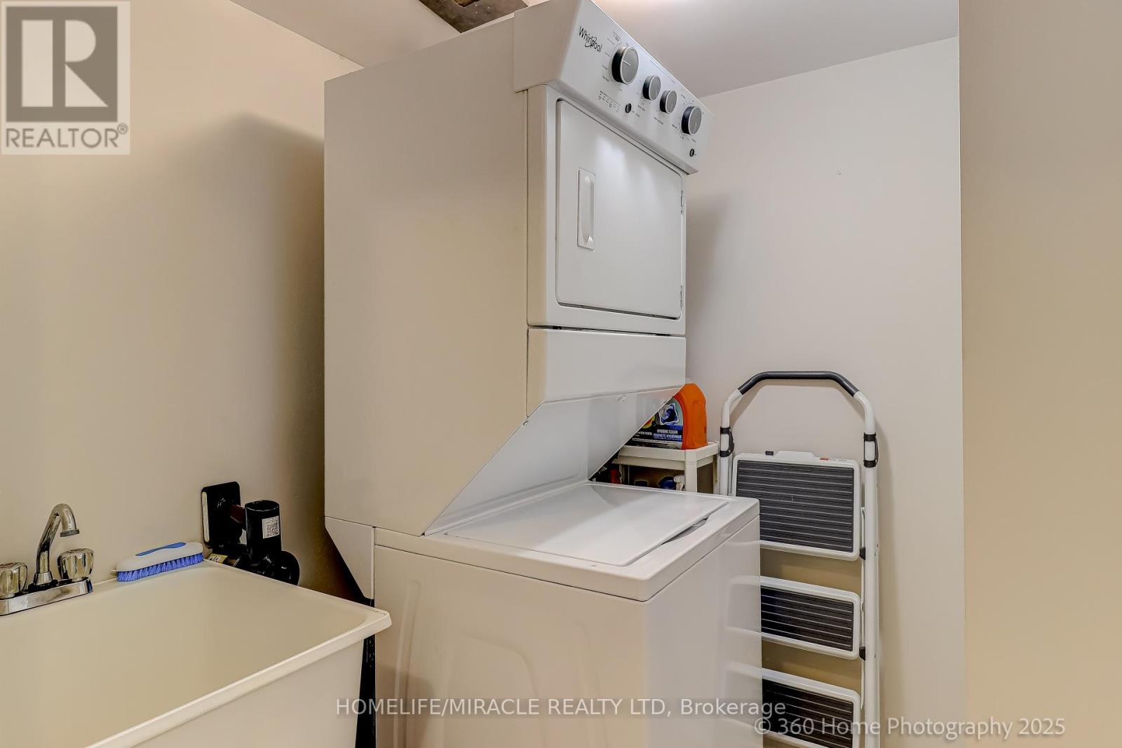 33 - 181 Parktree Drive, Vaughan, Ontario  L6A 5B1 - Photo 23 - N12677396