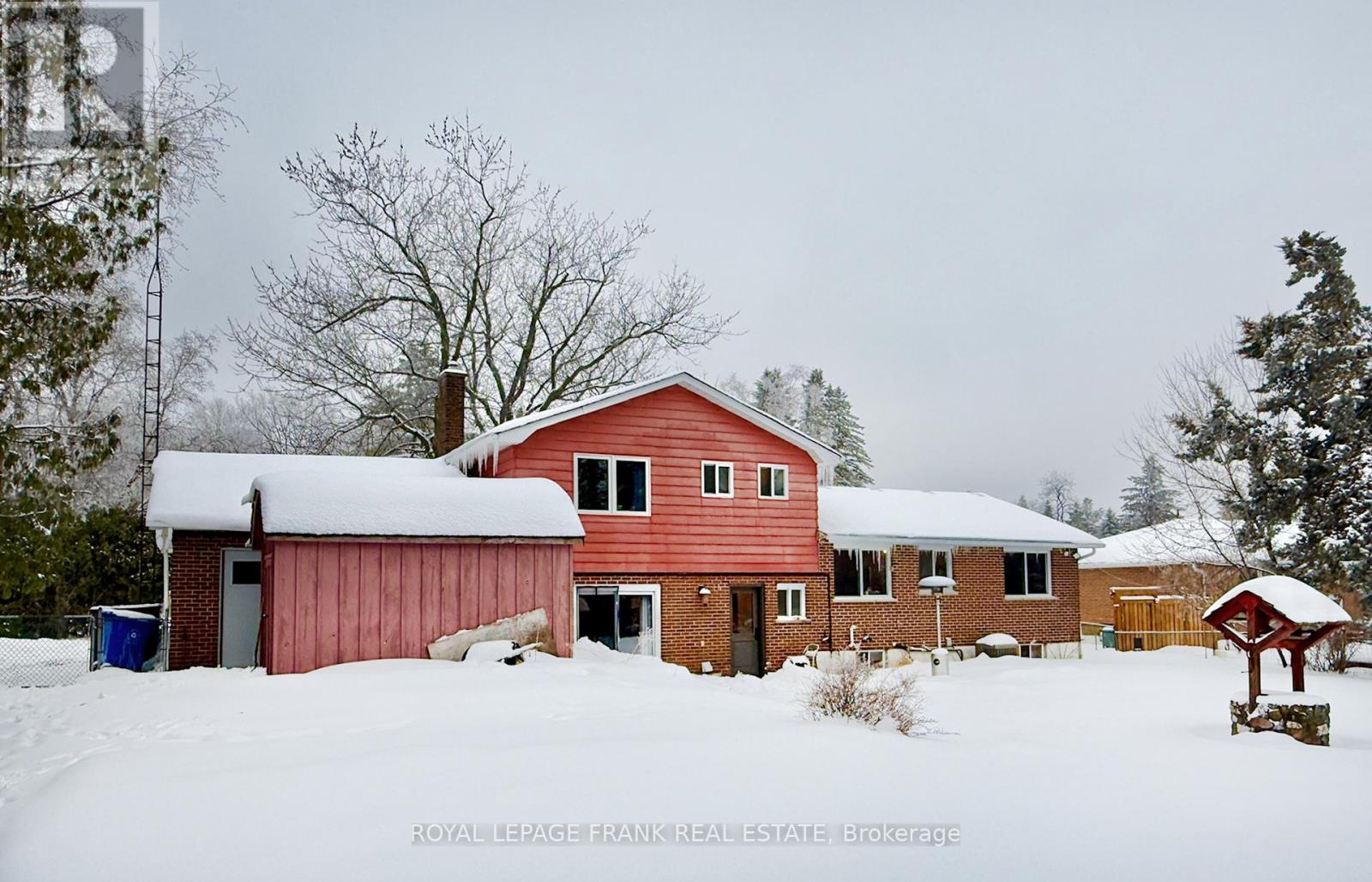 41 Felcher Boulevard, Whitchurch-Stouffville, Ontario  L4A 3H4 - Photo 20 - N12670844