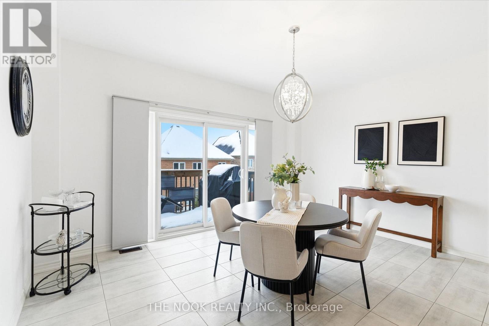 141 Lyle Drive, Clarington, Ontario  L1C 0V7 - Photo 6 - E12677376