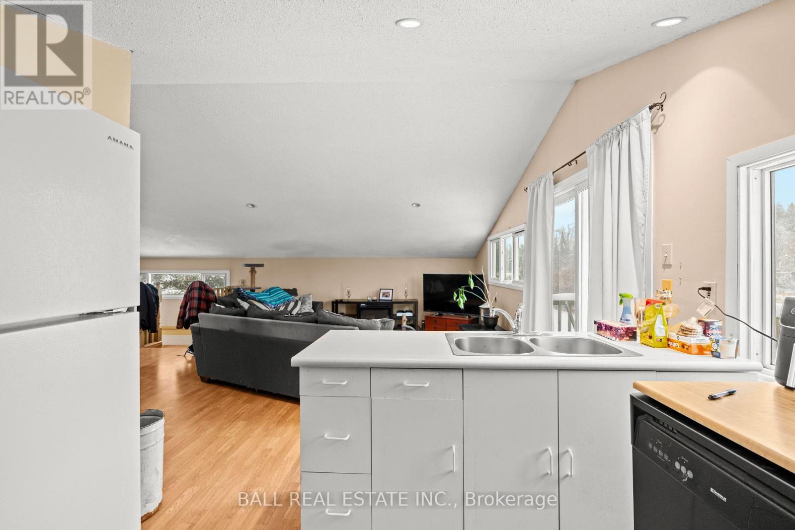 1416 Fleetwood Road, Kawartha Lakes, Ontario  L0A 1A0 - Photo 40 - X12675412