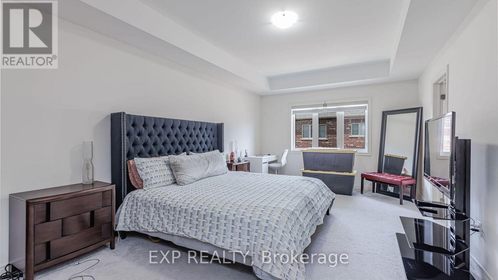 12 Dale Meadows Road N, Brampton, Ontario  L7A 0B7 - Photo 17 - W12677226