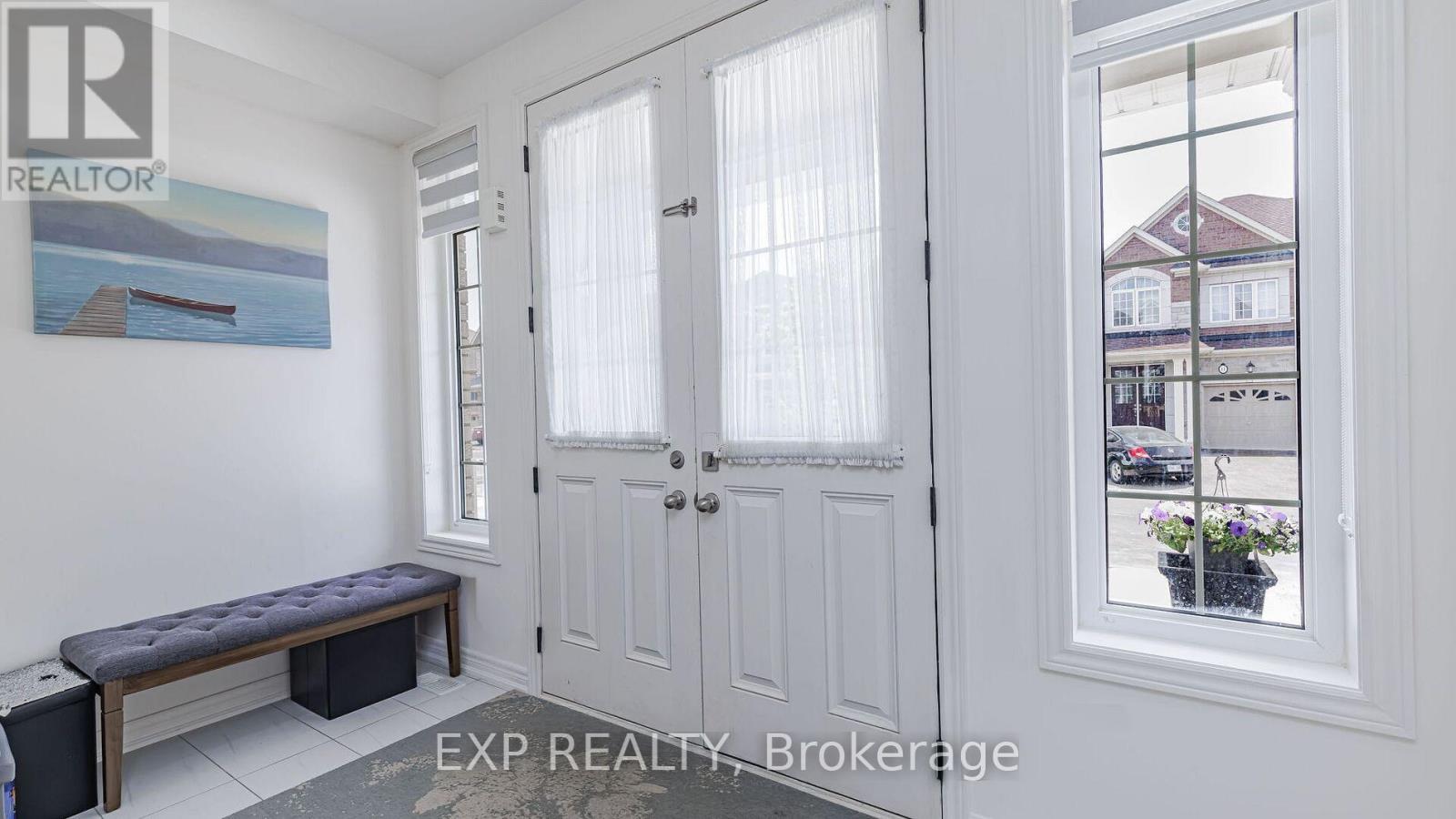 12 Dale Meadows Road N, Brampton, Ontario  L7A 0B7 - Photo 2 - W12677226