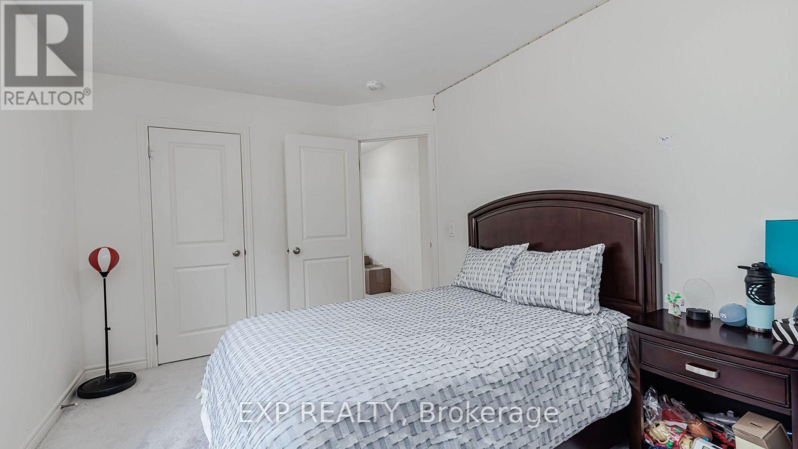 12 Dale Meadows Road N, Brampton, Ontario  L7A 0B7 - Photo 25 - W12677226