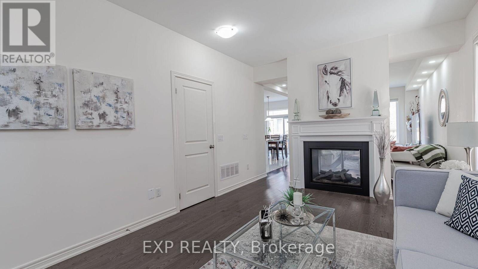 12 Dale Meadows Road N, Brampton, Ontario  L7A 0B7 - Photo 6 - W12677226