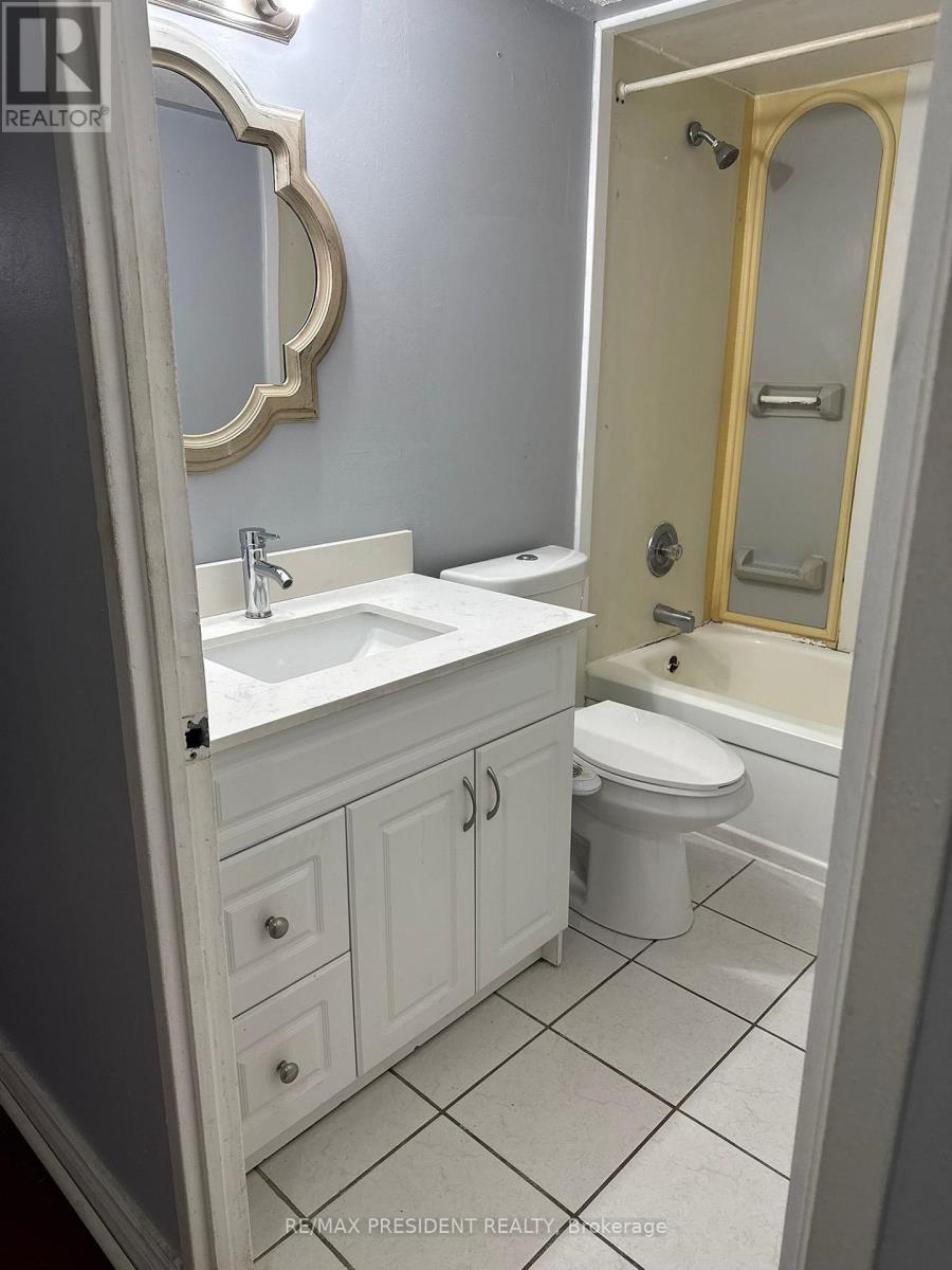 101 - 21 Knightsbridge Road, Brampton, Ontario  L6T 3Y1 - Photo 11 - W12677246