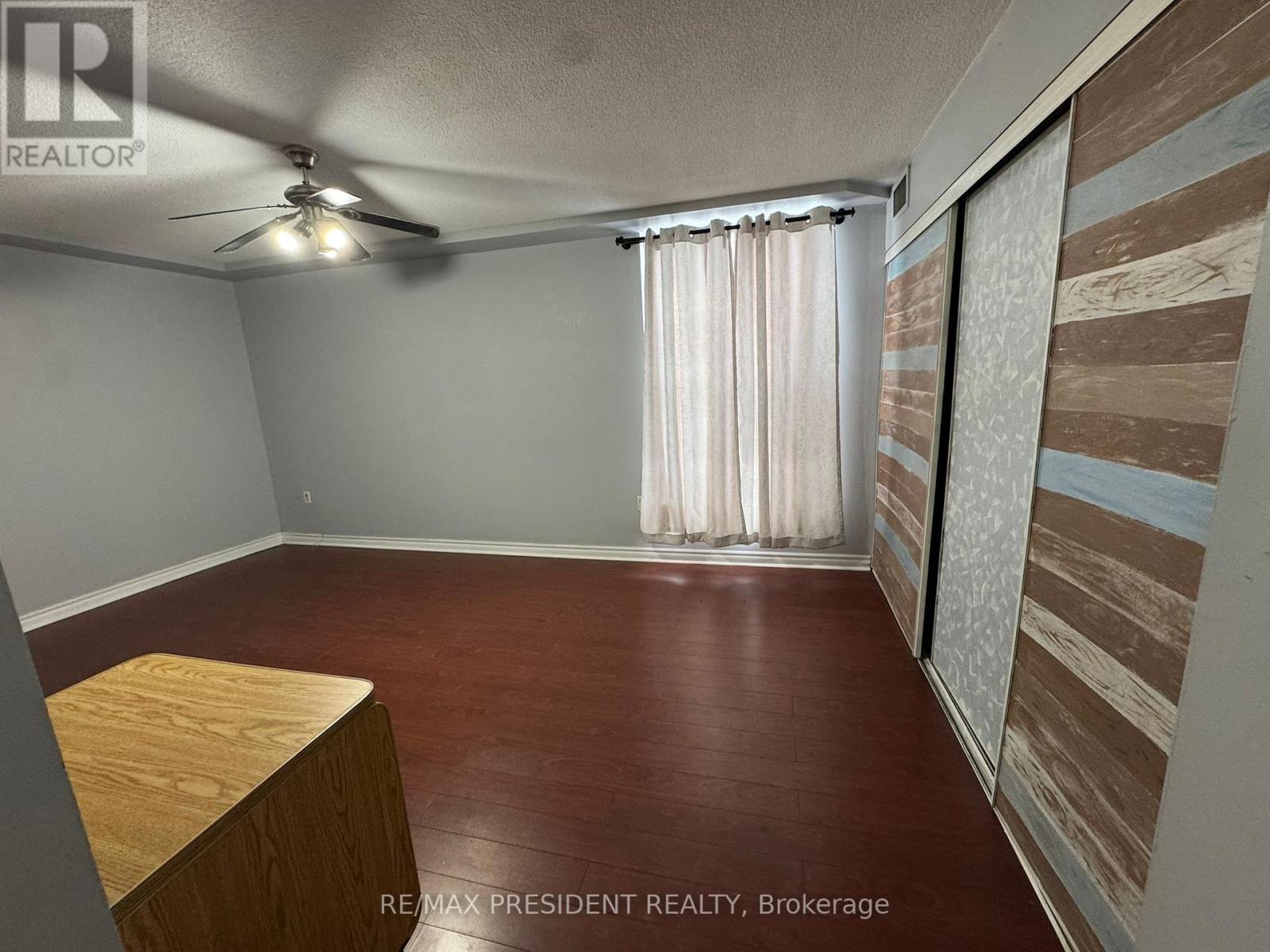 101 - 21 Knightsbridge Road, Brampton, Ontario  L6T 3Y1 - Photo 3 - W12677246