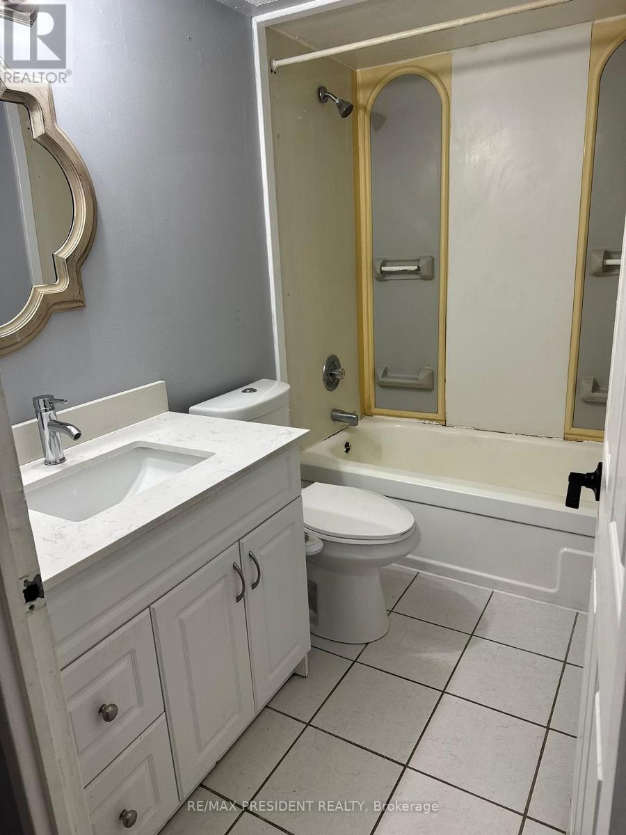 101 - 21 Knightsbridge Road, Brampton, Ontario  L6T 3Y1 - Photo 9 - W12677246