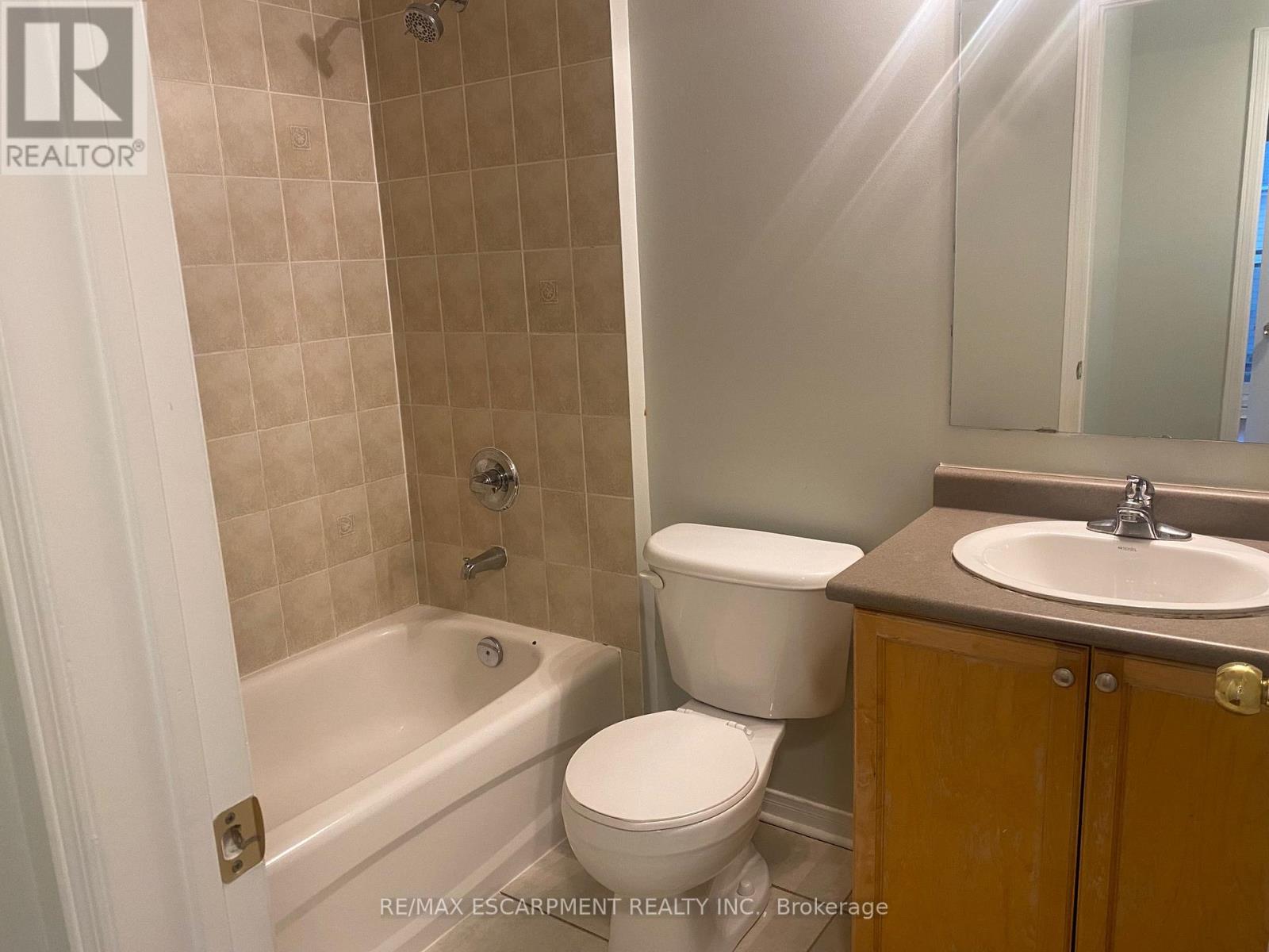 274 - 4975 Southampton Drive, Mississauga, Ontario  L5M 8E4 - Photo 9 - W12677264