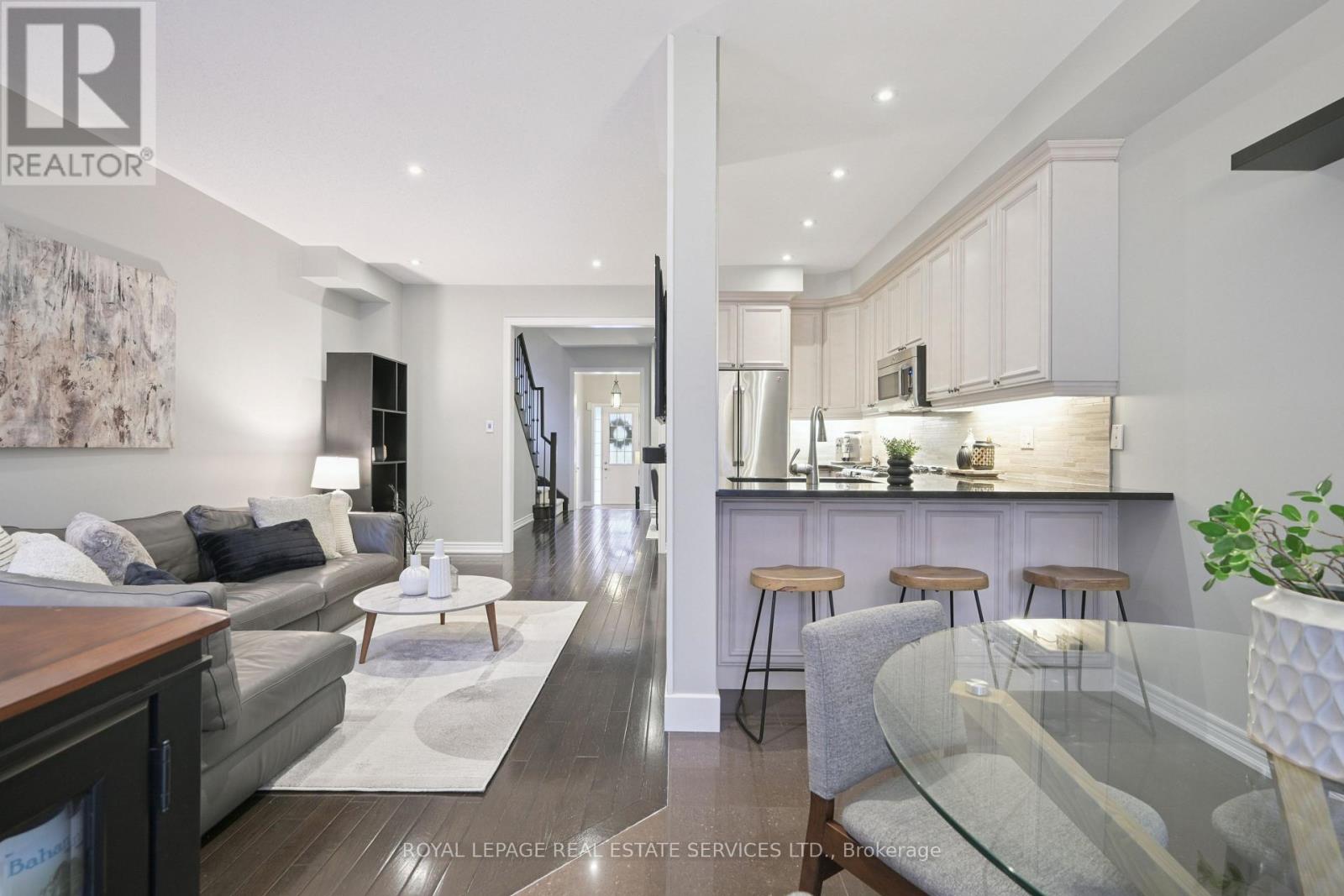 2057 Fiddlers Way, Oakville, Ontario  L6M 0M4 - Photo 14 - W12677374