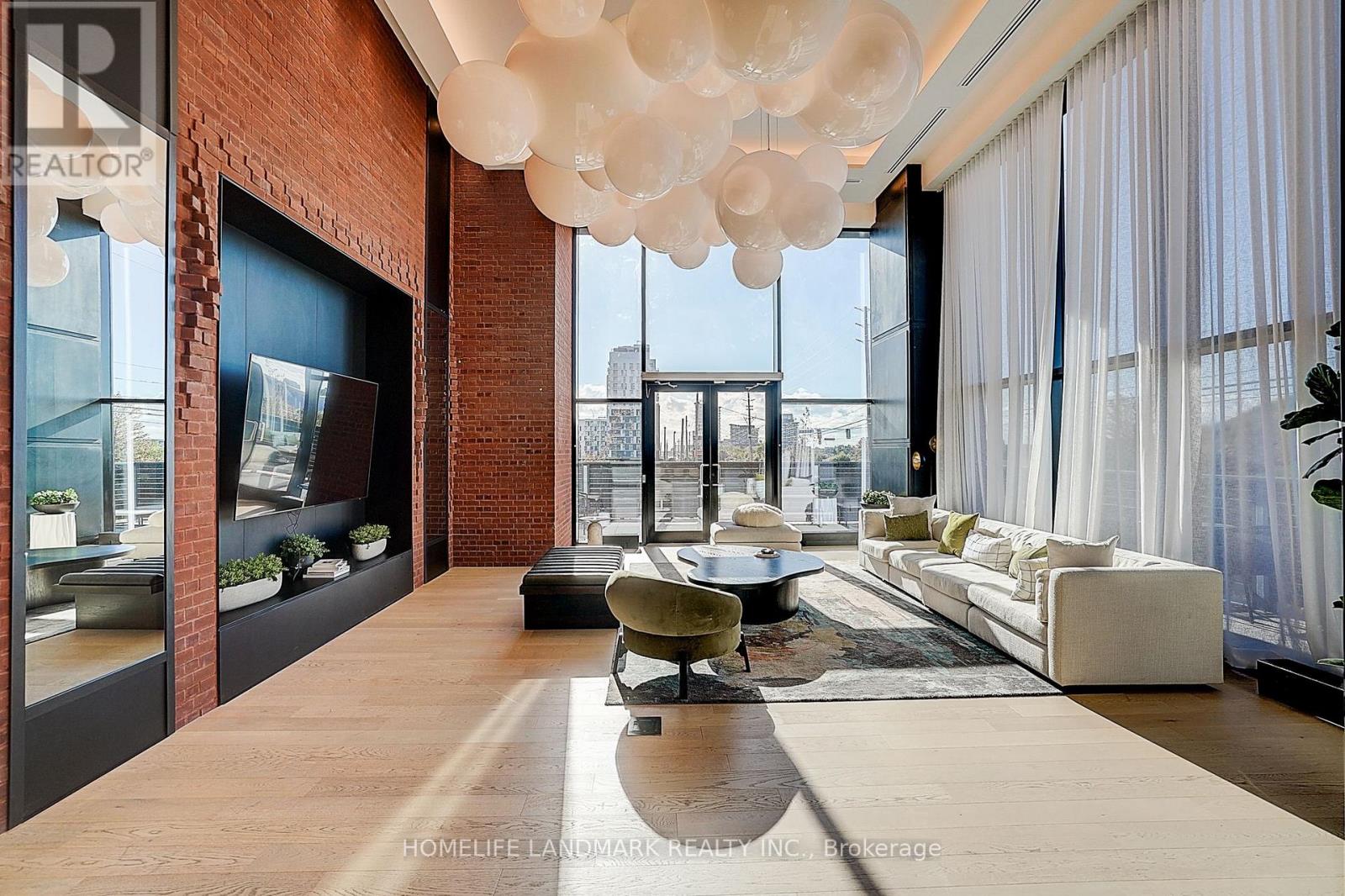 215 - 3200 William Coltson Avenue, Oakville, Ontario  L6H 7W6 - Photo 13 - W12677394