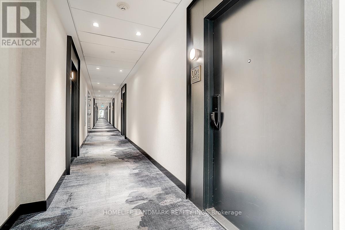 215 - 3200 William Coltson Avenue, Oakville, Ontario  L6H 7W6 - Photo 18 - W12677394