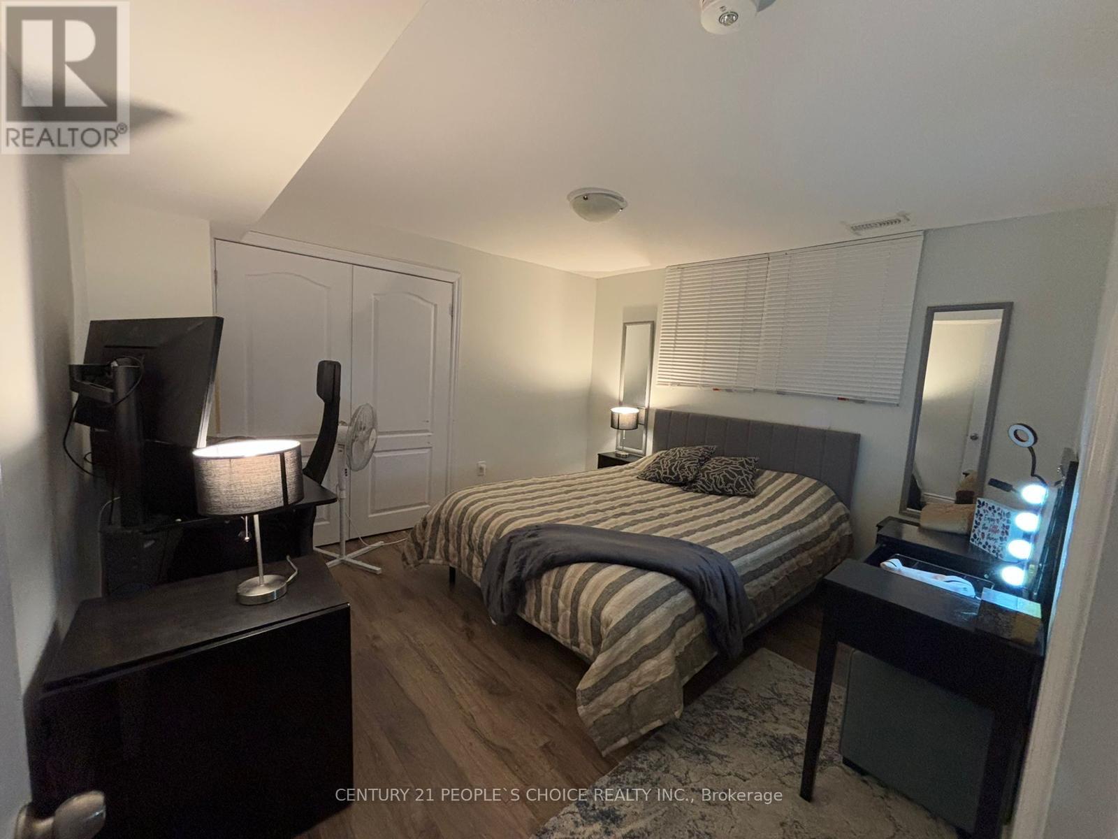 287 Hinton Terrace, Milton, Ontario  L9E 1C8 - Photo 6 - W12677422