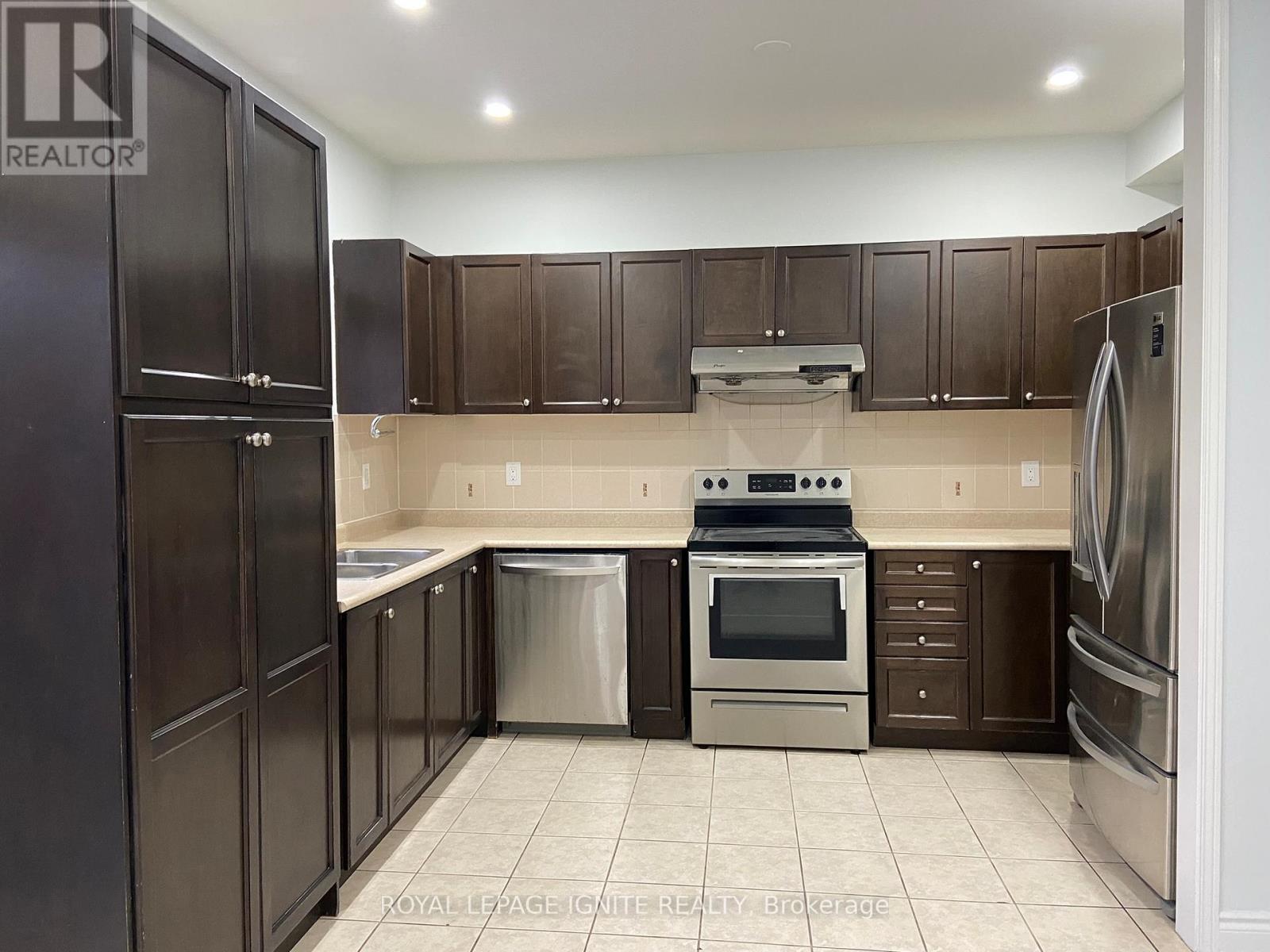 90 Kilrea (Main & 2nd Floor) Way, Brampton, Ontario  L6X 0R3 - Photo 11 - W12674650