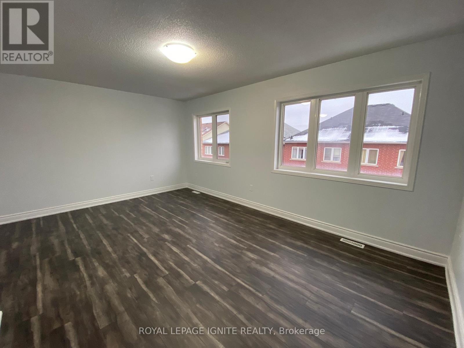 90 Kilrea (Main & 2nd Floor) Way, Brampton, Ontario  L6X 0R3 - Photo 21 - W12674650