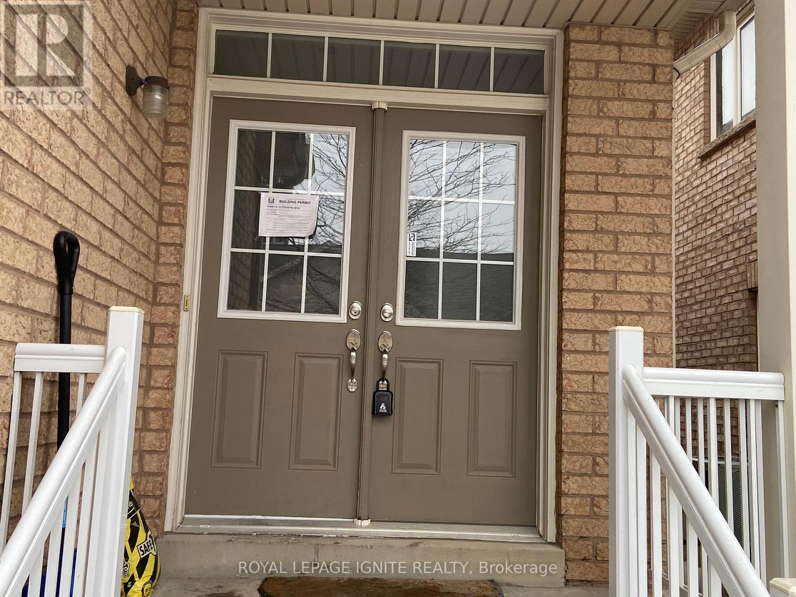 90 Kilrea (Main & 2nd Floor) Way, Brampton, Ontario  L6X 0R3 - Photo 3 - W12674650