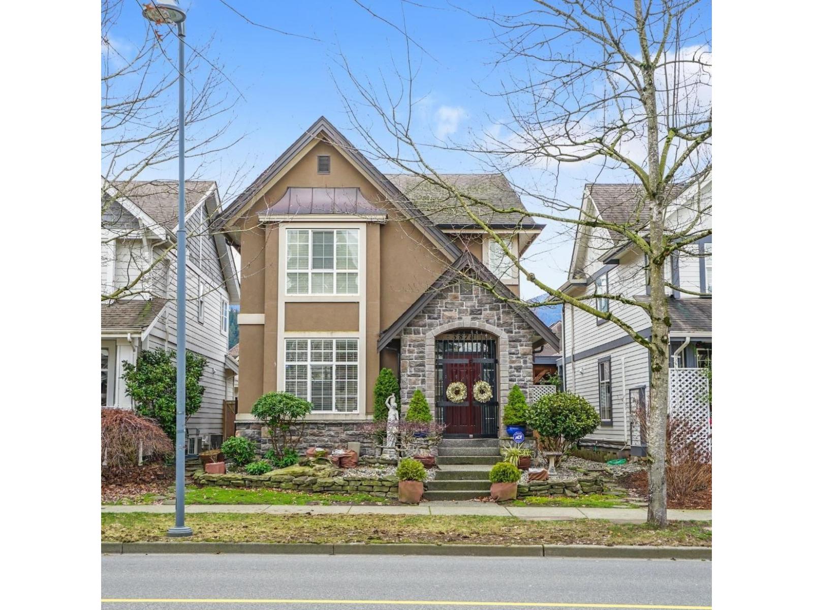 5878 GARRISON BOULEVARD|Garrison Crossing, Chilliwack, British Columbia