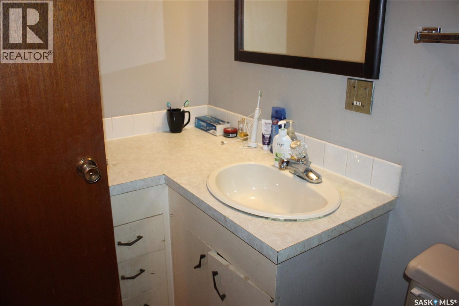 1 2620 5th Avenue N, Regina, Saskatchewan  S4R 5E5 - Photo 8 - SK026356