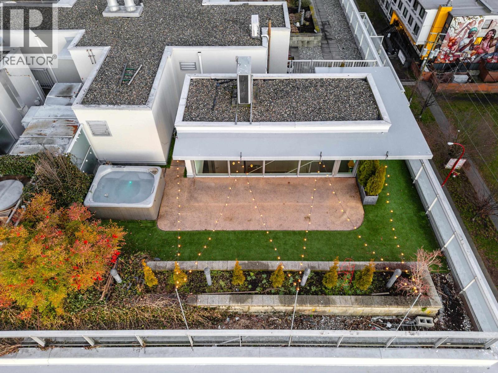 801 221 Union Street, Vancouver, British Columbia  V6A 0B4 - Photo 3 - R3015216